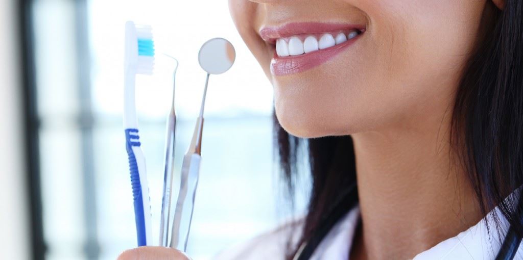Cover image for Dental Crowns – The Ultimate Guide