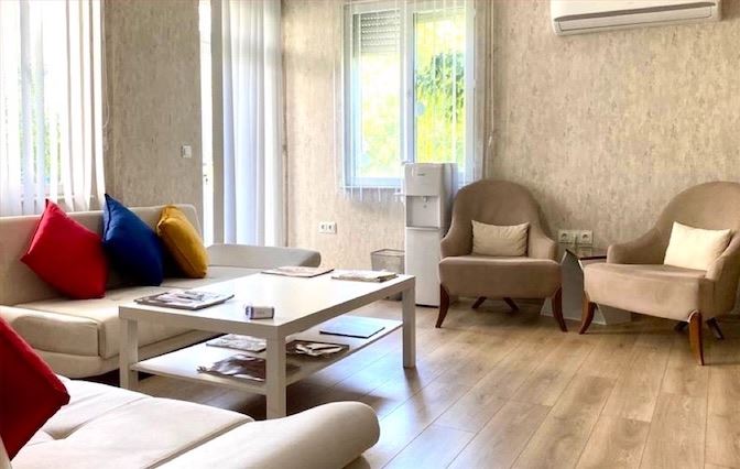 Dr. Bora Yucel Klinik